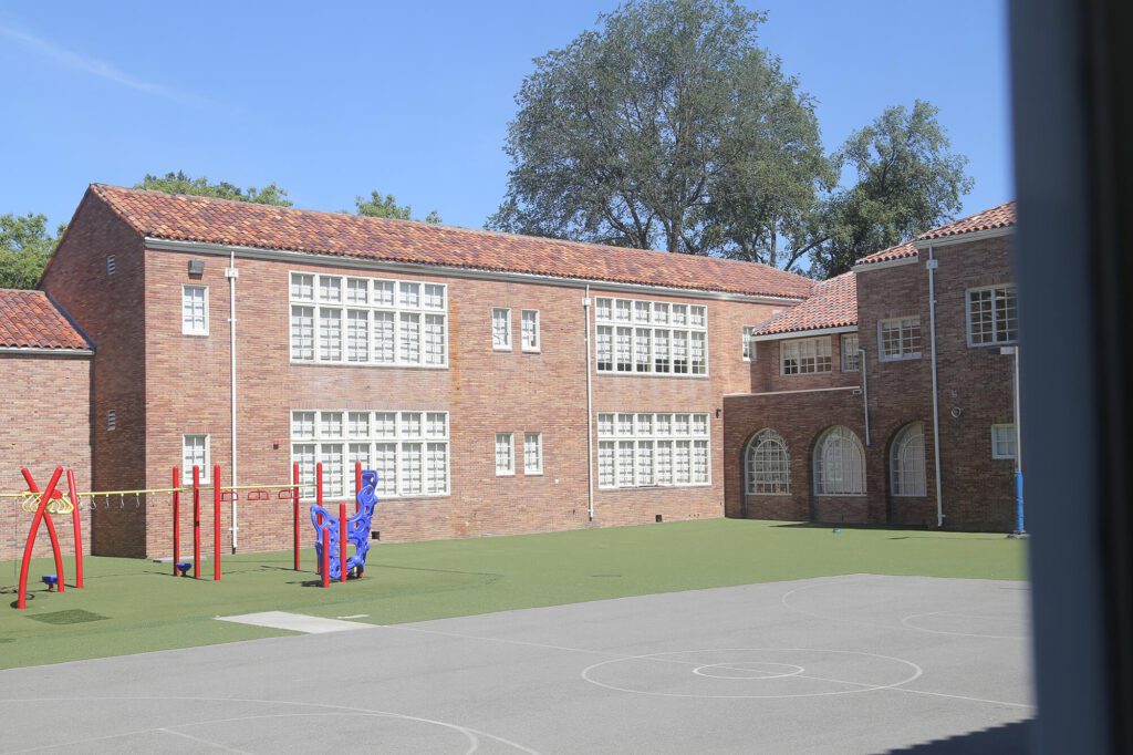 Merryhill School - V Street 1
